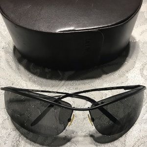 Vera Wang Luxe Black Sunglasses